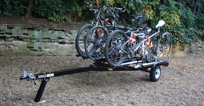 Multi-Sport Trailer with five bicycles